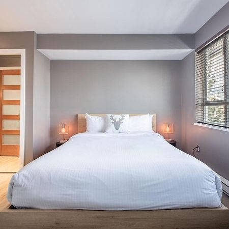 Eagle Lodge By Outpost Whistler Bagian luar foto