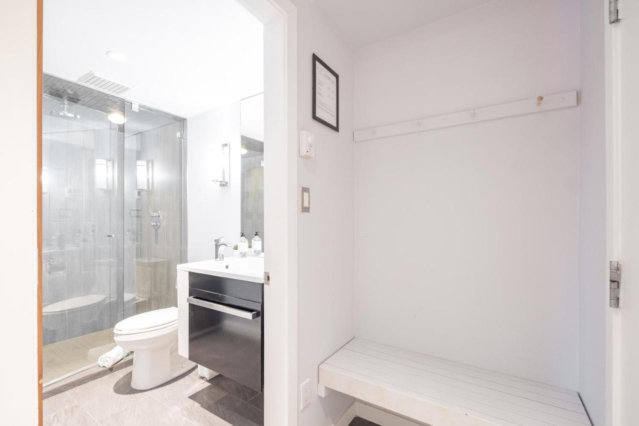 Eagle Lodge By Outpost Whistler Bagian luar foto