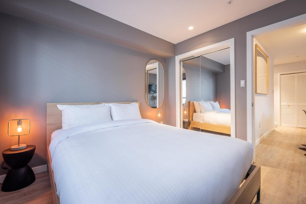Eagle Lodge By Outpost Whistler Bagian luar foto