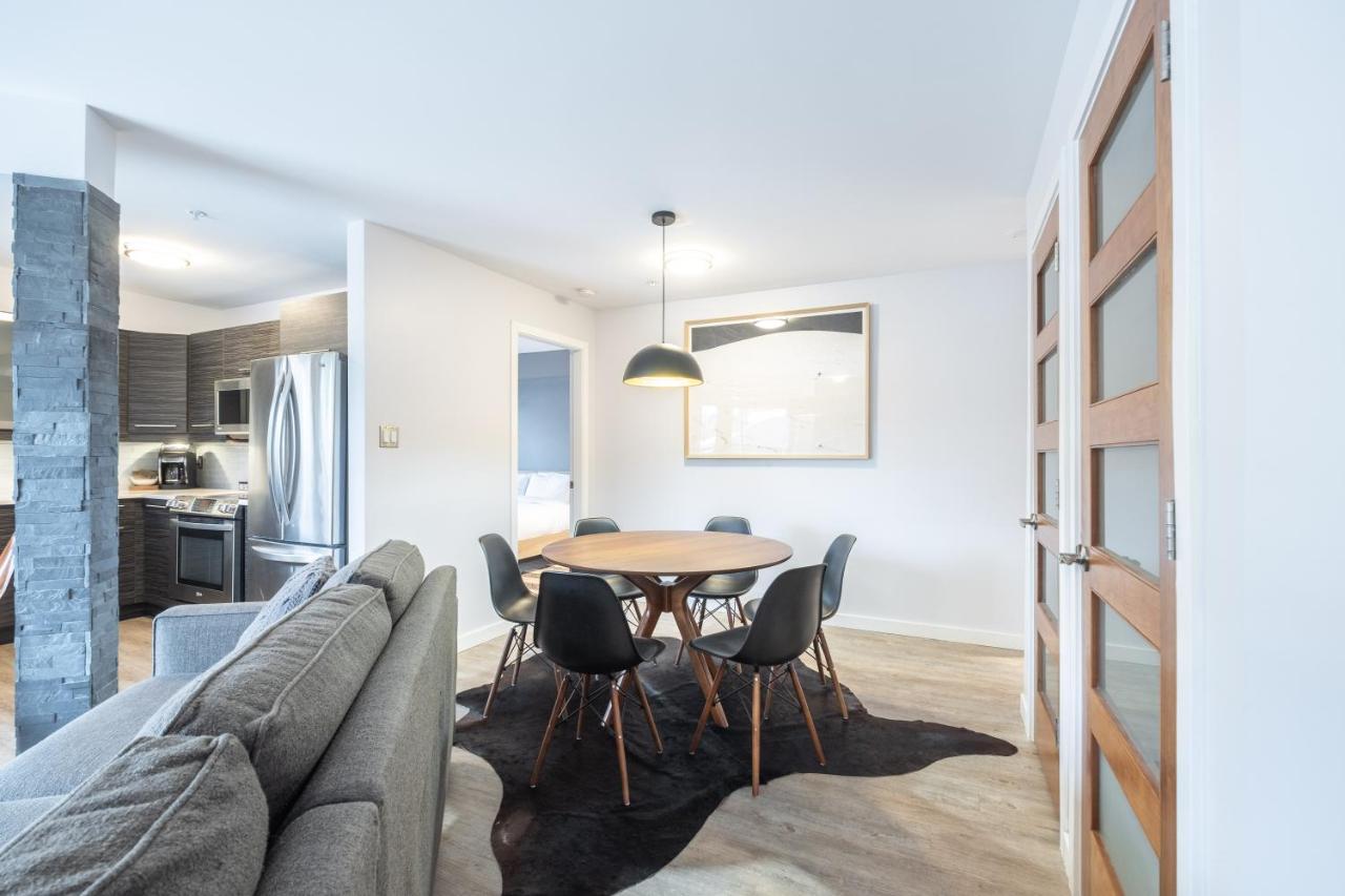 Eagle Lodge By Outpost Whistler Bagian luar foto